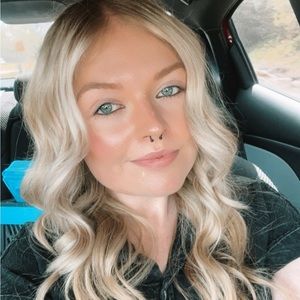 Meet your Posher, Bronwyn